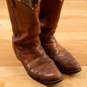 Badass vintage Acme western work boots